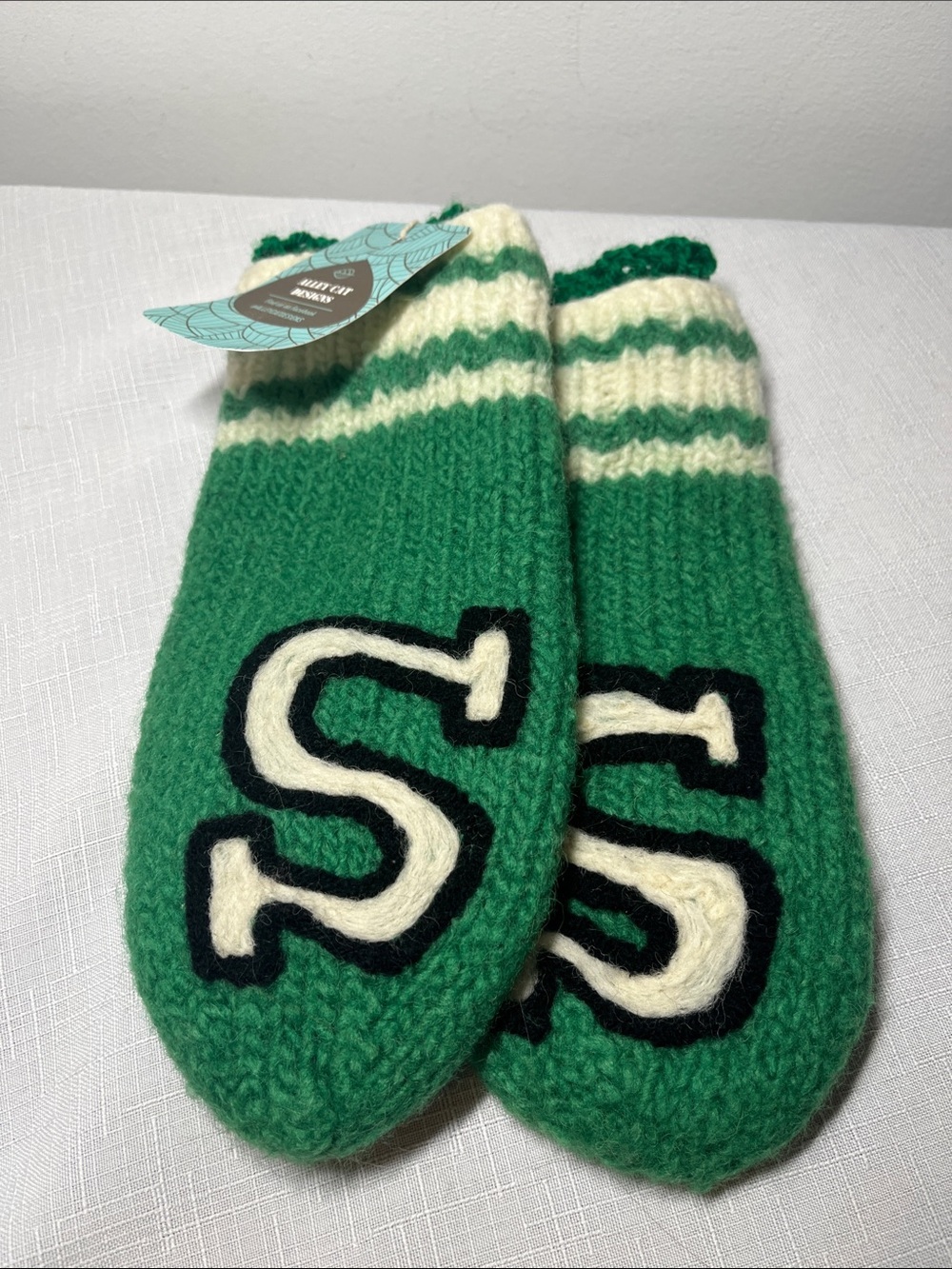 Alleycat designs 
Saskatchewan Roughriders Mitts. 
New. CFL. Green. Wool. Medium